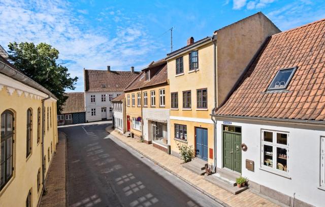 3 Bedroom Lovely Home In Faaborg