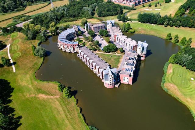 Tower house with phenomenal view and jacuzzi - 50 minutes from Amsterdam