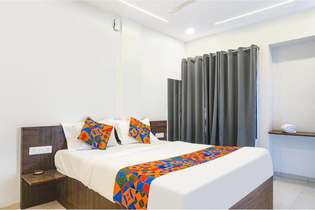 FabHotel Sadanand Executive