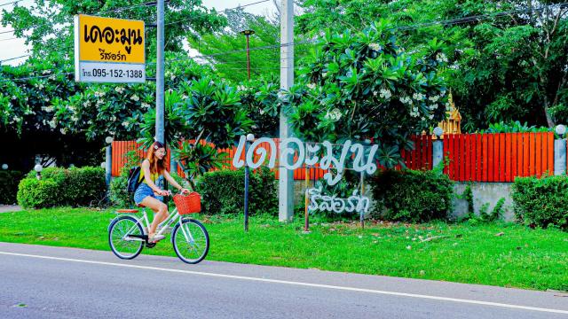 The Moon Resort Phetchaburi