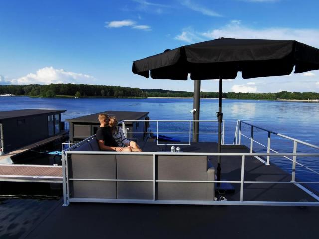 Houseboat Marina Mookerplas 4-6 persons roof terrace