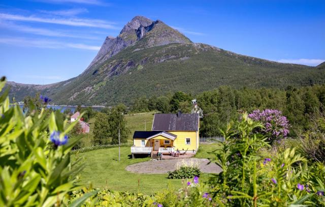 Cottage With Spectacular Views