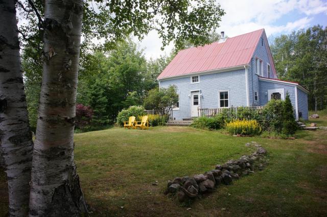 Maggie's Place on the Cabot Trail