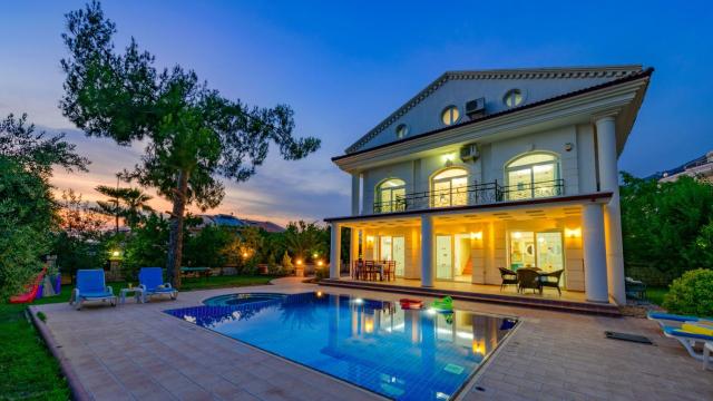 Musa - 5 Bedroom Holiday Villa in Hisaronu