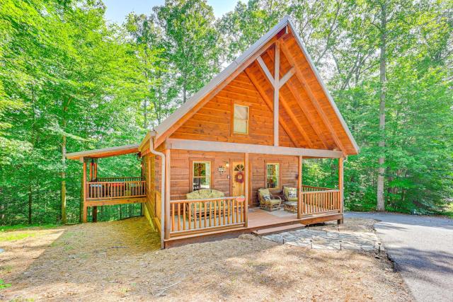 Serene Cabin Less Than 1 Mi to Fairy Stone State Park!