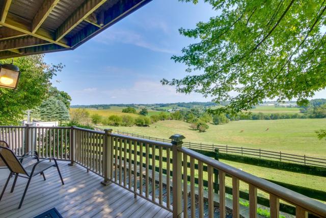 Amish Country Getaway with Pastoral Views!