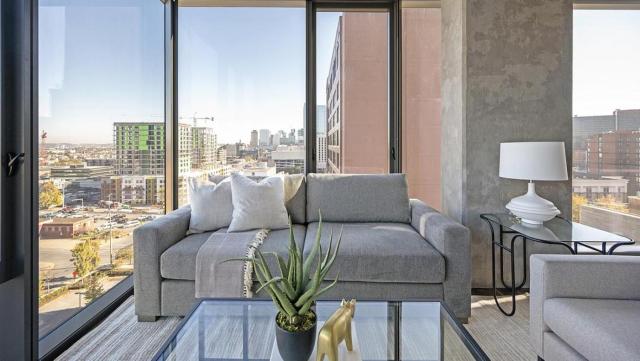 Landing Modern Apartment with Amazing Amenities (ID7394X26)