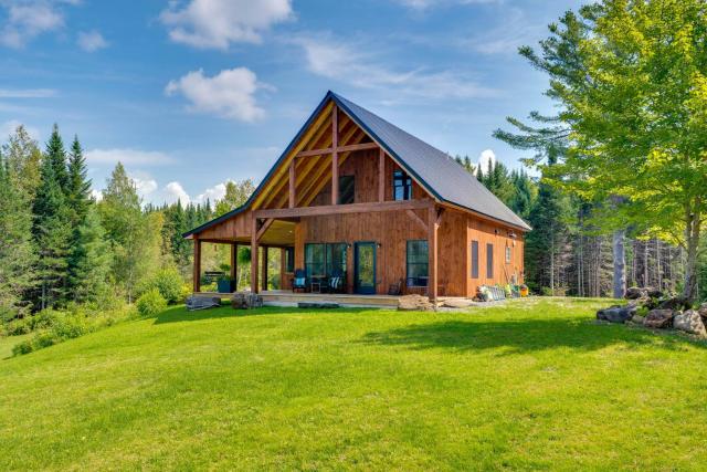 Fire Pit and Views Pet-Friendly Vermont Cabin