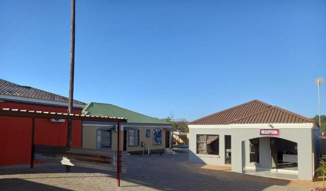 Kgakgamela Road Lodge