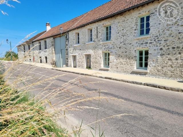 Gîte charmant 86m² avec jardin, cheminée, terrasse, proche Paris, idéal pour vélos et familles. - FR-1-649-63