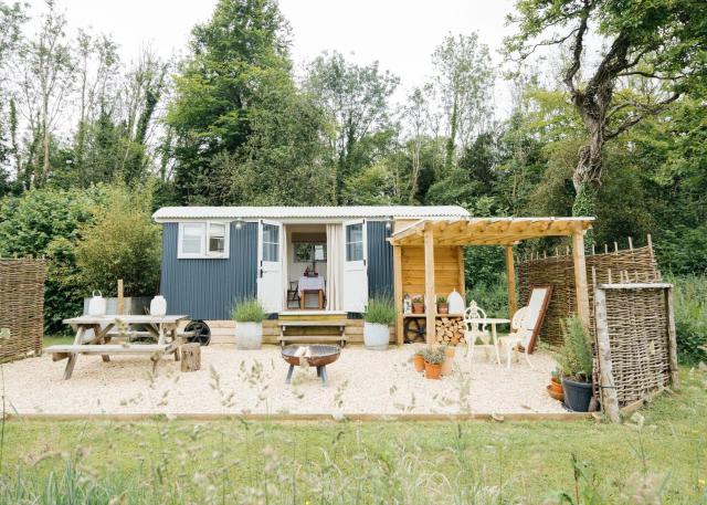 Lapwing Hut