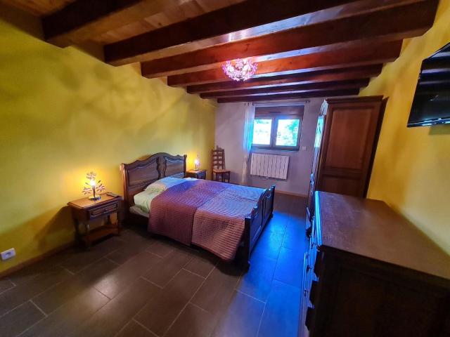 Charmante Chambre avec Salle d'eau Privative et Salon Commun, Proche Belgique et Luxembourg - FR-1-584-327