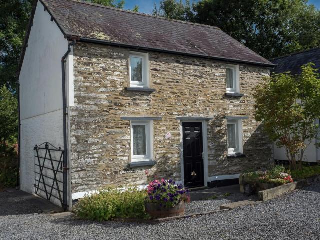 Dairy Cottage Newcastle Emlyn