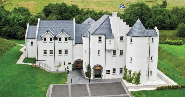 Glenskirlie Castle Hotel