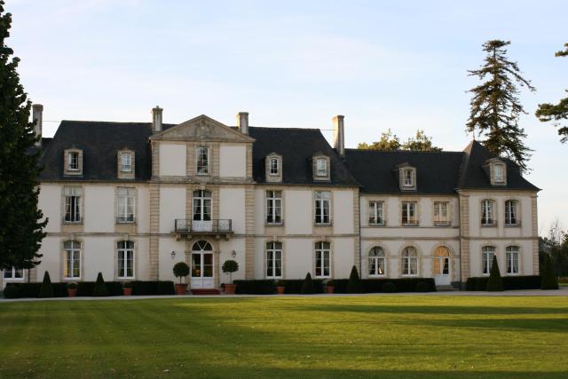 Grand Hôtel "Château de Sully" - Piscine & Spa