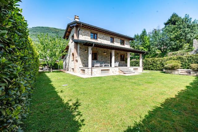 Villa Vittoriano - Surrounded By Nature - Happy Rentals