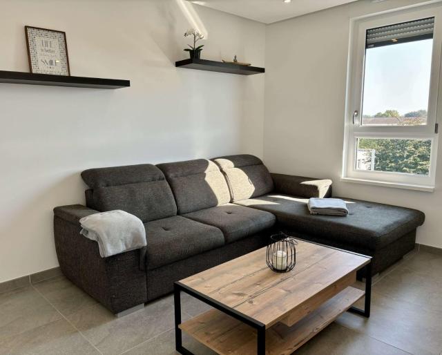 Apartment with terrace and cathedral view