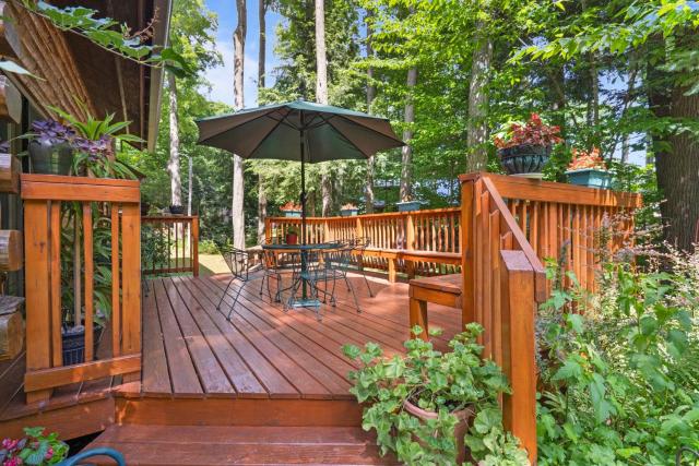 Beautiful Log Cabin Wooded Lake Access Interlochen Arts Academy