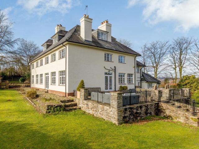 7 bed in Exford MONKH