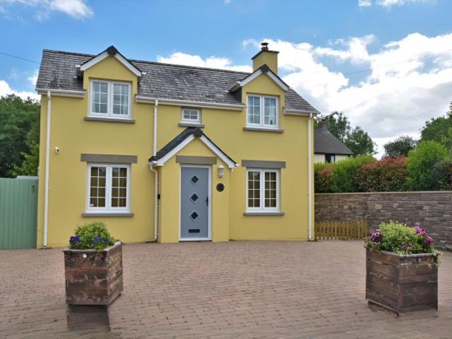 2 bed in Brecon 87311