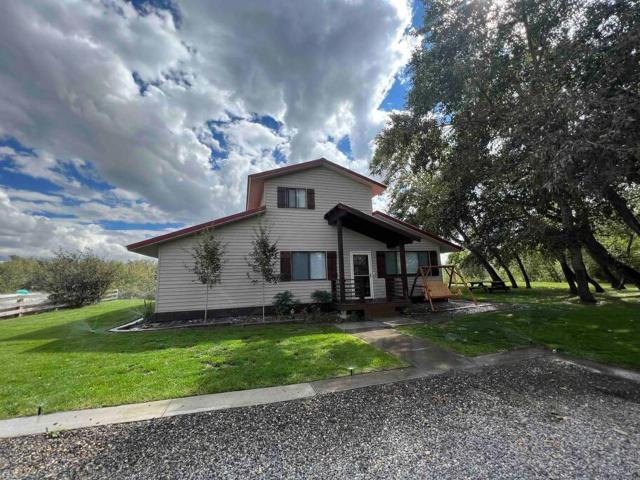 Secluded Riverside Farm House - Near Sand Dunes