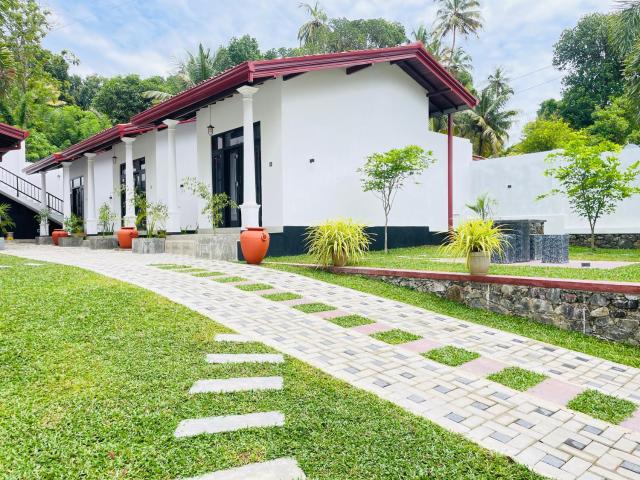 Thara Inn Villa