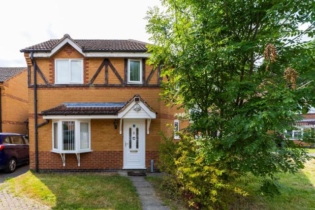 A stunning Four Bed House in Posh Oadby Leicester