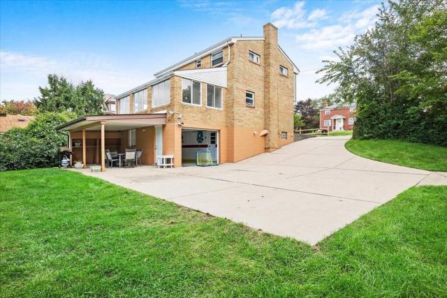 Modern and Spacious House Pittsburgh