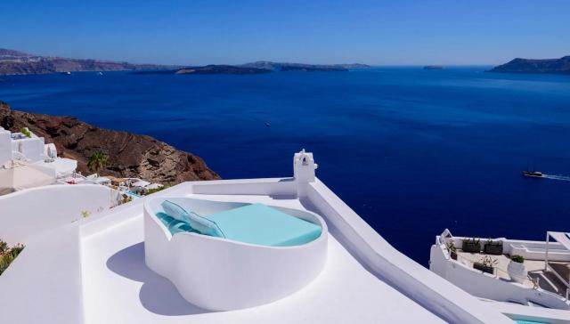 Beautiful Santorini Villa - 3 Bedrooms - Villa Agapi Adore - Astounding Caldera Views and Private Hot Tub - Oia