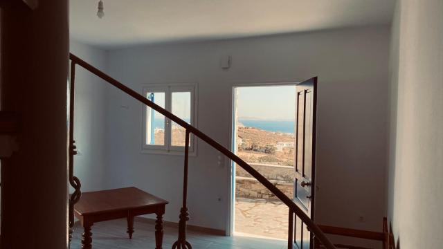 House 6 in Tinos 5 mins away from city