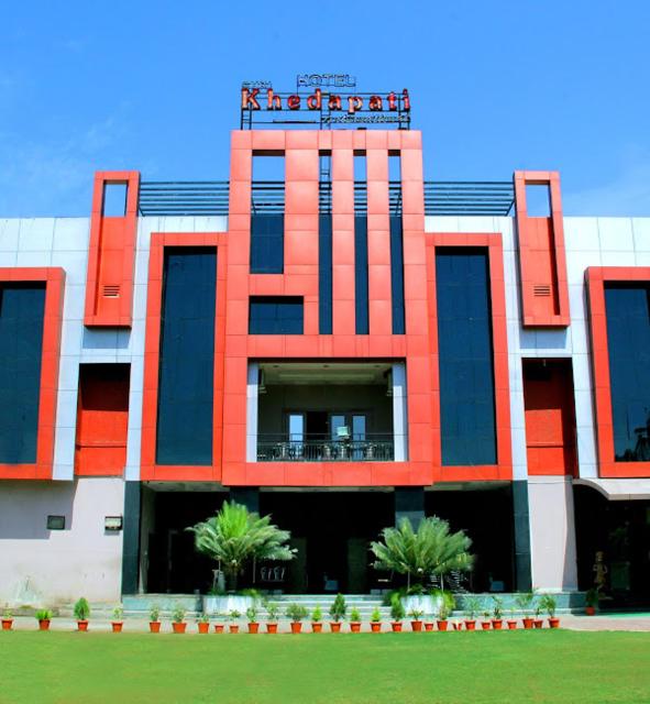 Hotel Shri Khedapati International,Dewas