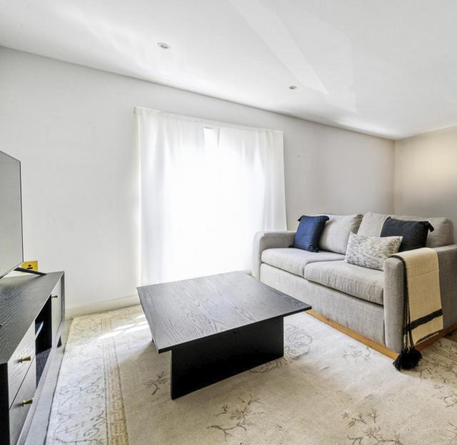 Chic 2 Bedrooms in Soho up to 8 ppl