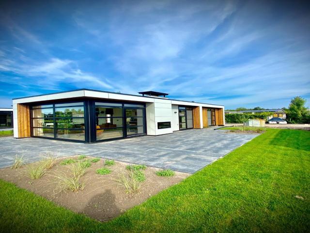 House with three bathrooms on a holiday park