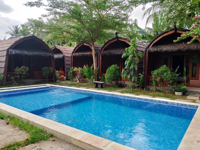 Awang Bungalows And Restaurants