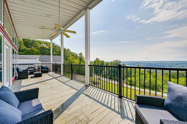 Nolin Lake Home with Decks and Fire Pit in Clarkson!