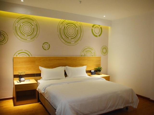 GreenTree Inn Zhanjiang Lianjiang City Jiuzhoujiang Ave Express Hotel