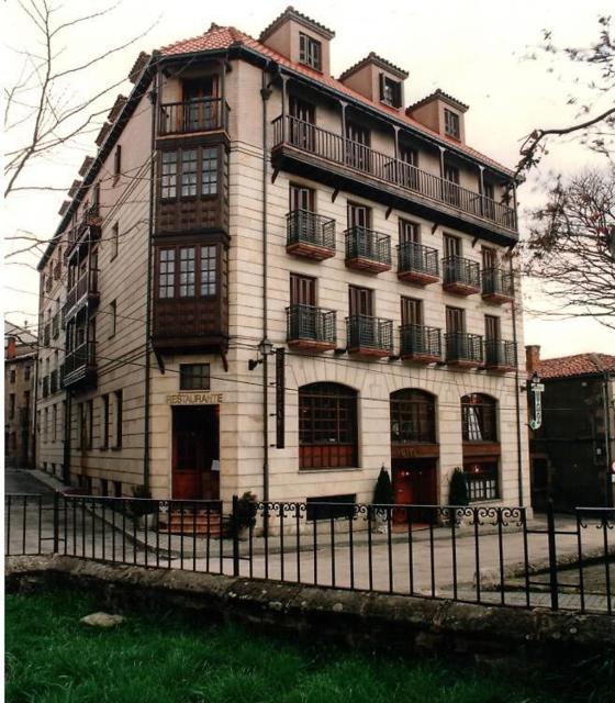 Hotel Covaleda Soria