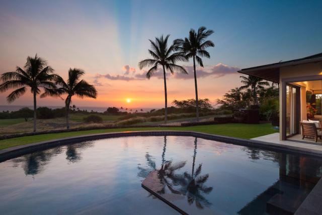 Ocean Views Mauna Kea High Bluffs Home