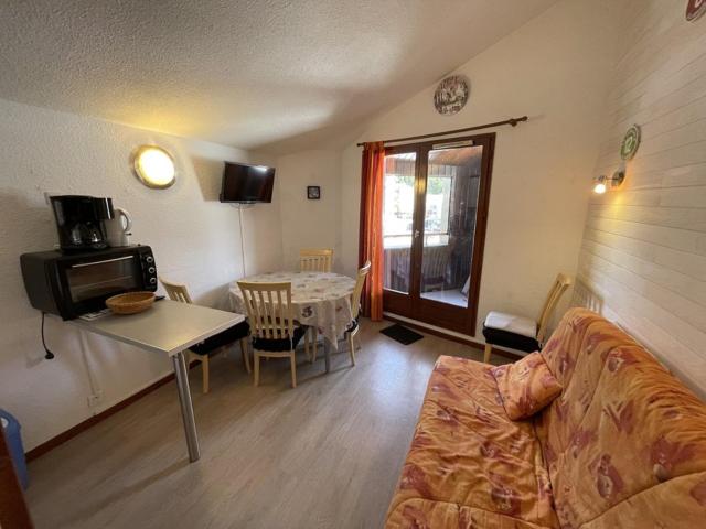 Charmant T2 cabine au Lioran, balcon sud-est, 4 personnes - FR-1-787-98