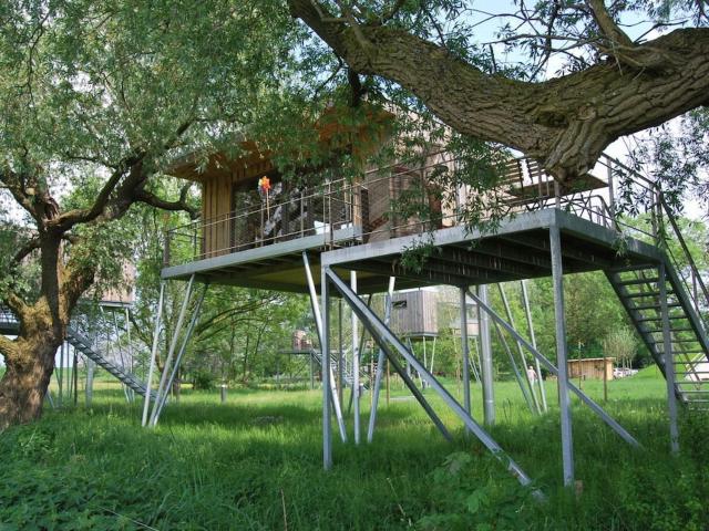 Treehouse Jojo Comfortable holiday residence