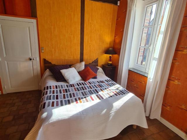 Chambre cosy à la ferme avec terrasse, parking et cuisine d'été - FR-1-590-476