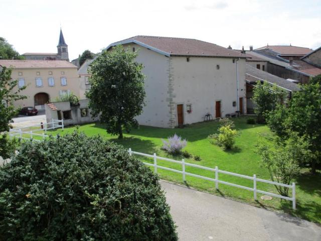 Maison familiale avec cheminée, jardin et WiFi à Esley, Vosges - FR-1-589-743