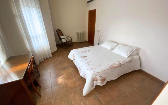 Room in Lodge - Room with a view of the La Casella Valley