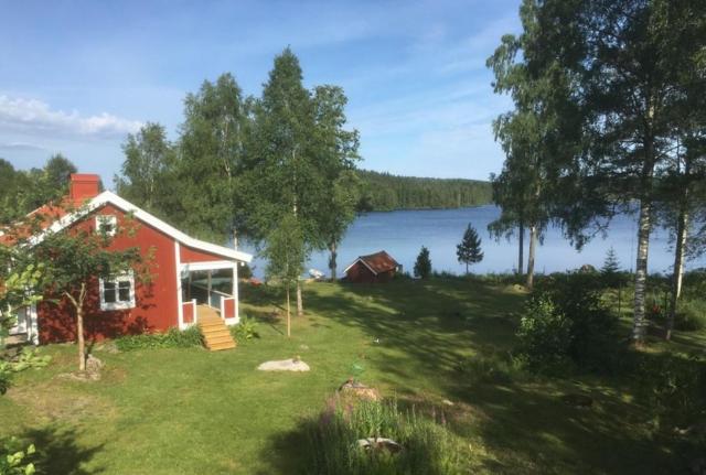 Amazing Home In Öxabäck With 4 Bedrooms, Sauna And Jacuzzi