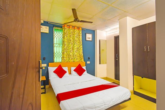 Super Hotel O Grand Residency Near Kasi Talkies