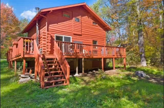 Scenic Cabin near the lake