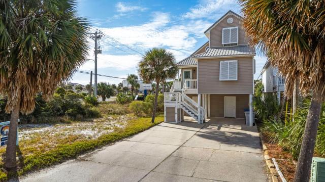 Blues Beach Bungalow