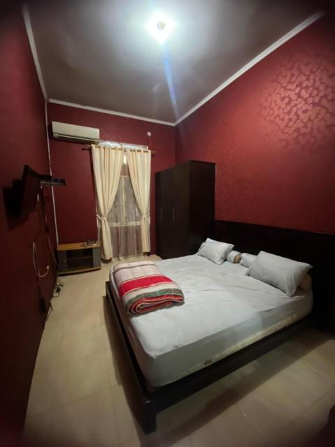 OYO 93292 Raudhatul Husna Homestay Syariah