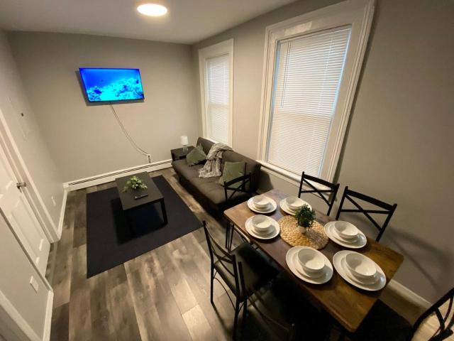 Modern comfort-2BR haven mins to NYC