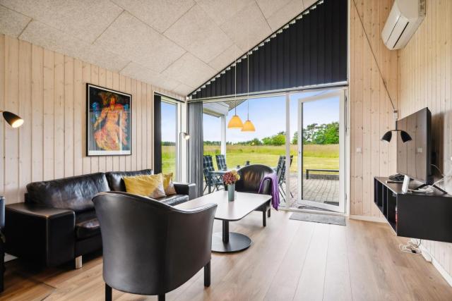 Modern, Bright, Inviting And Very Nice Holiday House By Gjerrild Nordstrand